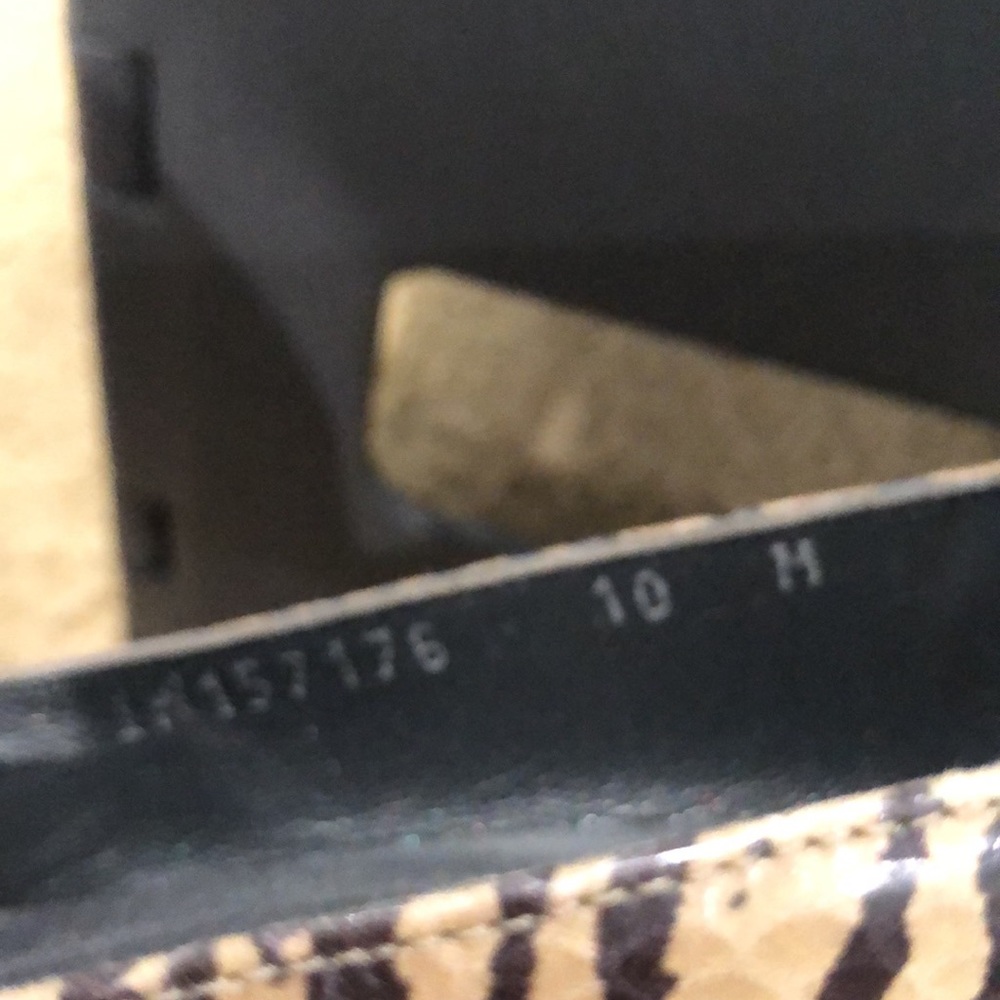 Shoes - Picture 7 of 7